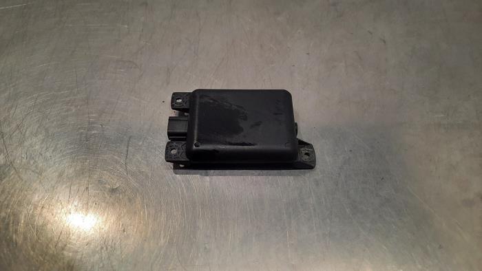 Begagnade Radarsensor Mazda MX-5 (ND) 1.5 Skyactiv G-131 16V Pris € 133,10 Inklusive moms erbjuds av Autohandel Didier