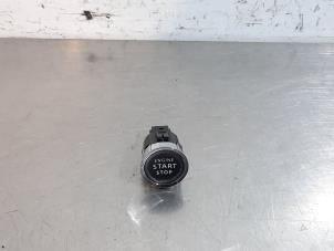 Used Start/stop switch Peugeot 5008 II (M4/MC/MJ/MR) 1.5 BlueHDi 130 Price € 18,15 Inclusive VAT offered by Autohandel Didier