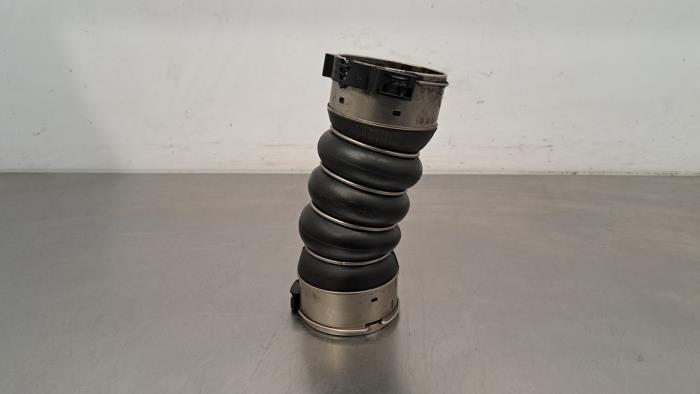 Gebrauchte Intercooler Schlauch BMW 5 serie Touring (F11) 530d xDrive 24V Blue Performance Preis € 48,40 Mit Mehrwertsteuer angeboten von Autohandel Didier