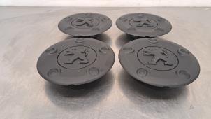 Used Wheel cover set Peugeot Expert (VA/VB/VE/VF/VY) 1.5 BlueHDi 120 Price on request offered by Autohandel Didier