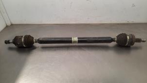 Used Front drive shaft, right Kia Sportage (QL) 1.7 CRDi 115 16V 4x2 Price € 127,05 Inclusive VAT offered by Autohandel Didier