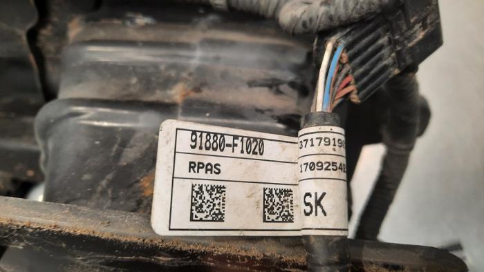 Cadre pare-chocs arrière d'un Kia Sportage (QL) 1.7 CRDi 115 16V 4x2 2018