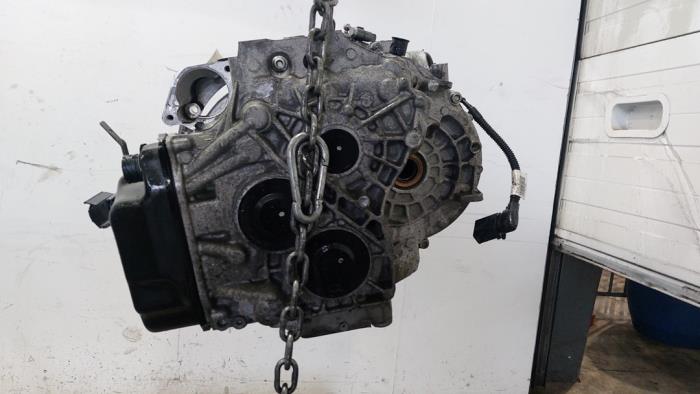Gearbox from a Volkswagen Tiguan (AD1) 2.0 TDI 16V BlueMotion Technology SCR 2019