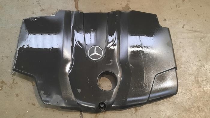 Usados Cobertor motor Mercedes GLC (X253) 2.2 250d 16V BlueTEC 4-Matic Precio € 42,35 IVA incluido ofrecido por Autohandel Didier