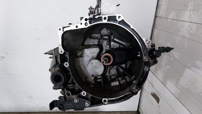 Gearbox from a Peugeot 3008 II (M4/MC/MJ/MR) 1.5 BlueHDi 130 2019