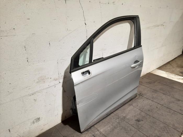 Porte avant gauche d'un Renault Clio V (RJAB) 1.0 TCe 100 12V 2019