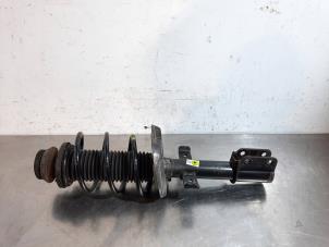 Used Fronts shock absorber, left Renault Clio V (RJAB) 1.0 TCe 100 12V Price € 127,05 Inclusive VAT offered by Autohandel Didier