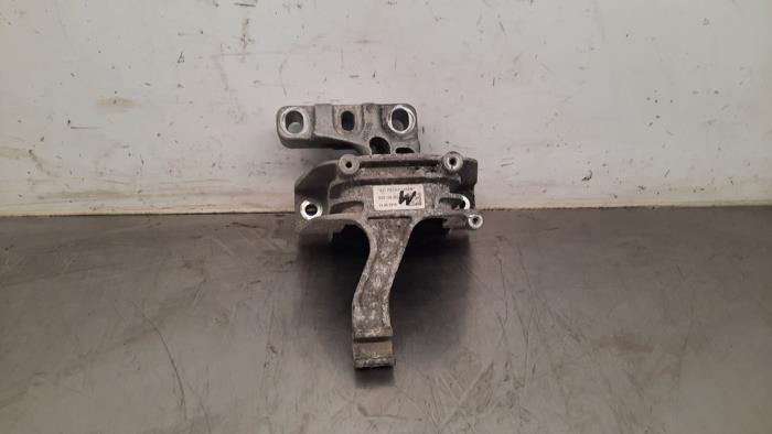Used Engine mount Volkswagen Golf VII (AUA) 2.0 GTD 16V Price € 42,35 Inclusive VAT offered by Autohandel Didier