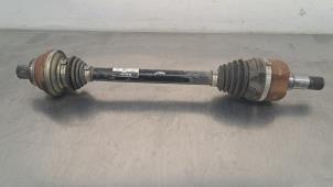 Begagnade Drivaxel, vänster bak Volkswagen ID.5 (E39) Pro Performance Pris € 332,75 Inklusive moms erbjuds av Autohandel Didier