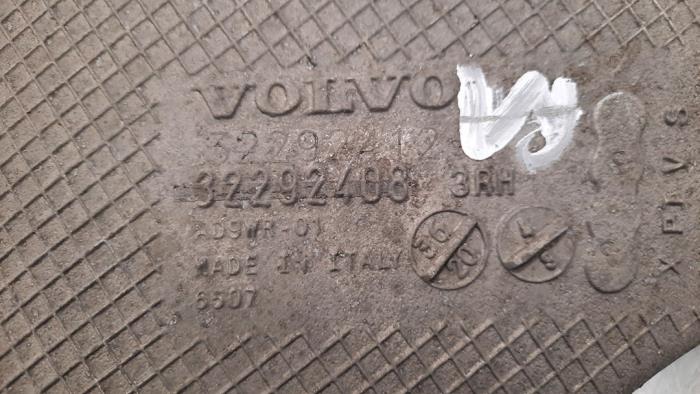 Wahacz zawieszenia prawy tyl z Volvo V60 II (ZW) 2.0 D3 16V 2020