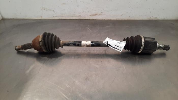 Front drive shaft, left from a Nissan Leaf (ZE1) 39/40kWh 2021