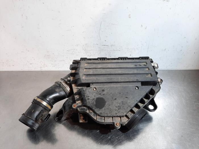 Begagnade Luftfilterhus Fiat Fiorino (225) 1.3 D 16V Multijet Pris € 60,50 Inklusive moms erbjuds av Autohandel Didier