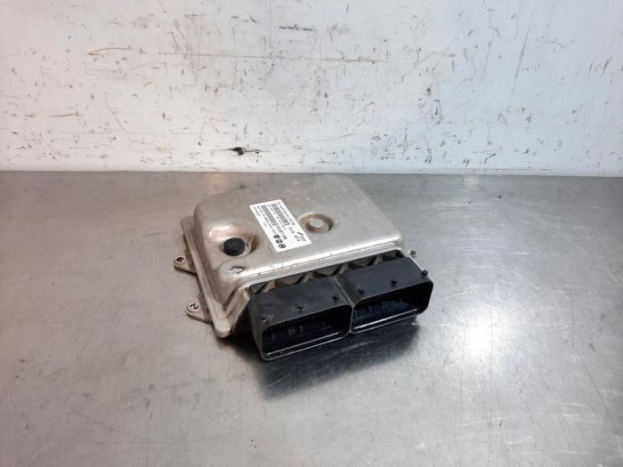 Used Engine management computer Fiat Fiorino (225) 1.3 D 16V Multijet Price € 332,75 Inclusive VAT offered by Autohandel Didier