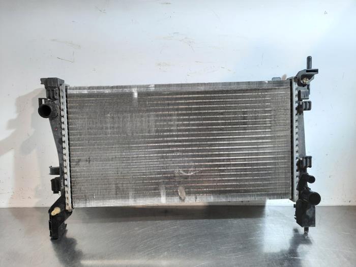 Usagé Radiateur Fiat Fiorino (225) 1.3 D 16V Multijet Prix € 42,35 Prix TTC proposé par Autohandel Didier
