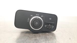Used AIH headlight switch Mercedes Sprinter 3,5t (907.6/910.6) 319 CDI 3.0 V6 24V RWD Price € 48,40 Inclusive VAT offered by Autohandel Didier