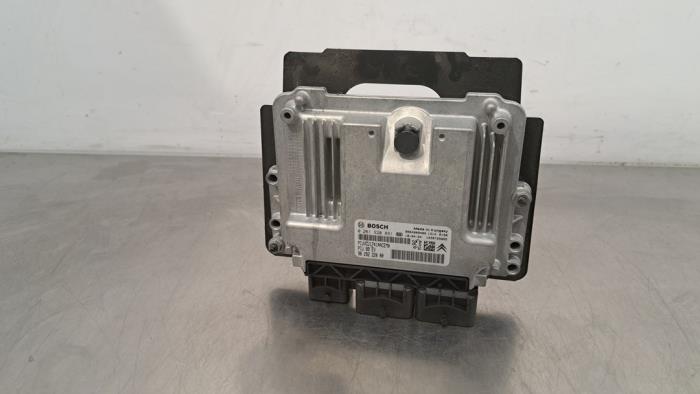 Used Engine management computer Peugeot Partner Tepee (7A/B/C/D/E/F/G/J/P/S) Electrique Price € 429,55 Inclusive VAT offered by Autohandel Didier