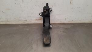 Used Accelerator pedal Toyota Yaris IV (P21/PA1/PH1) 1.5 12V Hybrid 115 Price € 42,35 Inclusive VAT offered by Autohandel Didier