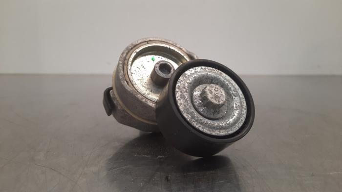 Usados Rodillo tensor correa múltiple Peugeot 308 SW (F4/FC/FN/FR) 1.2 12V PureTech 130 Precio € 18,15 IVA incluido ofrecido por Autohandel Didier