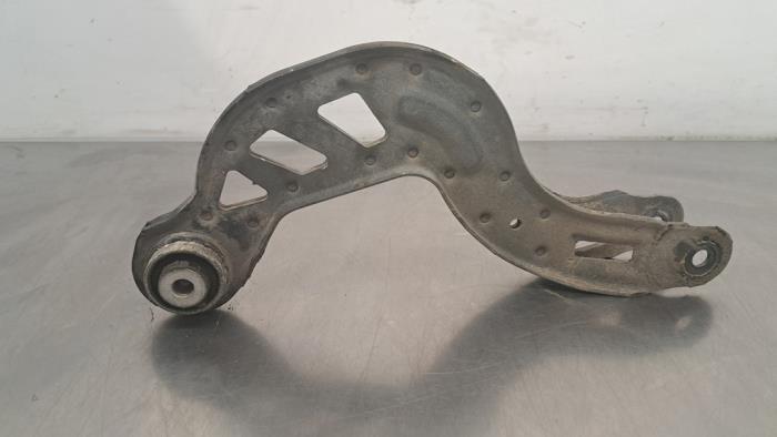 Front wishbone, left from a Mercedes-Benz A (W176) 1.6 A-180 16V 2013