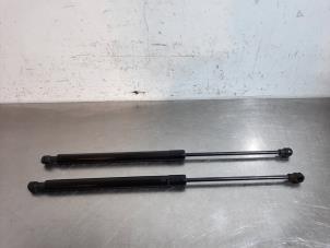 Used Set of gas struts for boot Peugeot 308 (L3/L8/LB/LH/LP) 1.5 BlueHDi 130 Price € 30,25 Inclusive VAT offered by Autohandel Didier