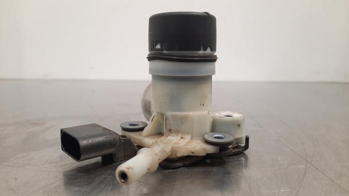 Bomba Adblue de un Volkswagen Crafter (SY) 2.0 TDI RWD 2019