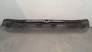 Used Front parcel shelf Renault Clio V (RJAB) 1.6 E-Tech 140 16V Price € 42,35 Inclusive VAT offered by Autohandel Didier