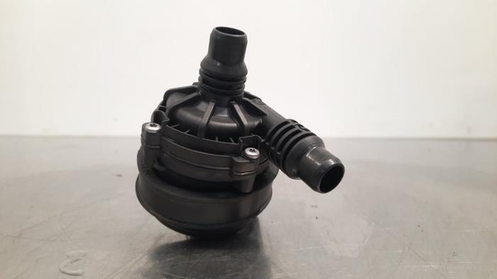 Begagnade Extra vattenpump BMW X4 (G02) M40i 3.0 TwinPower Turbo 24V Mild Hybrid Pris € 24,20 Inklusive moms erbjuds av Autohandel Didier