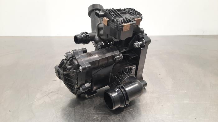 Begagnade Extra vattenpump BMW X4 (G02) M40i 3.0 TwinPower Turbo 24V Mild Hybrid Pris € 133,10 Inklusive moms erbjuds av Autohandel Didier