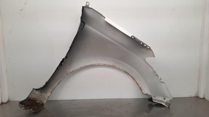 Front wing, left from a Hyundai i20 (GBB) 1.1 CRDi VGT 12V 2017