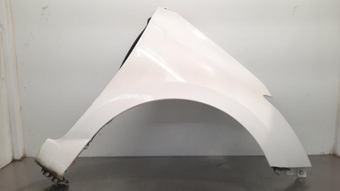 Front wing, right from a Hyundai i20 (GBB) 1.1 CRDi VGT 12V 2017