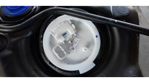 Used Electric fuel pump BMW X4 (G02) M40i 3.0 TwinPower Turbo 24V Mild Hybrid Price on request offered by Autohandel Didier