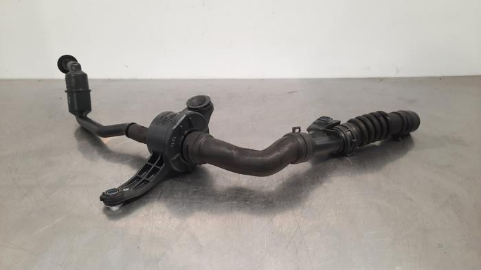 Begagnade Extra vattenpump Mazda MX-5 (ND) 1.5 Skyactiv G-131 16V Pris € 18,15 Inklusive moms erbjuds av Autohandel Didier