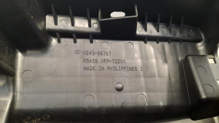 Caja de fusibles de un Mazda MX-5 (ND) 1.5 Skyactiv G-131 16V 2022