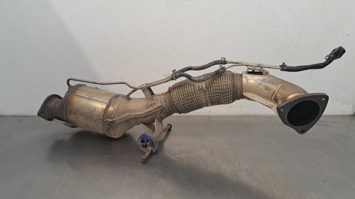 Used Front pipe + catalyst Volvo V60 II (ZW) 2.0 B5 16V Mild Hybrid Geartronic Price € 592,90 Inclusive VAT offered by Autohandel Didier