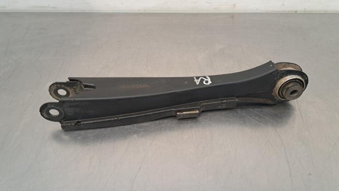 Rear wishbone, right Volvo V60 II 2.0 B5 16V Mild Hybrid Geartronic ...