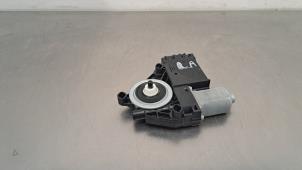 Used Door window motor Volvo V60 II (ZW) 2.0 B5 16V Mild Hybrid Geartronic Price on request offered by Autohandel Didier