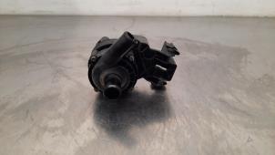 Used Additional water pump Mercedes CLA (118.3) 2.0 CLA-220d Price € 36,30 Inclusive VAT offered by Autohandel Didier