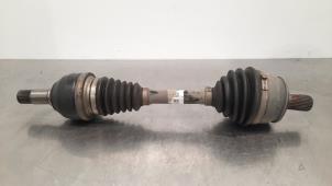 Used Front drive shaft, left Mercedes CLA Shooting Brake (117.9) 2.2 CLA-200 CDI 16V Price € 193,60 Inclusive VAT offered by Autohandel Didier