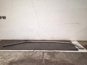 Used Roof rail, left Citroen Grand C4 Spacetourer (3A) 1.5 Blue HDi 130 16V Price € 90,75 Inclusive VAT offered by Autohandel Didier