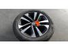 Wheel + tyre from a Volkswagen T-Roc, 2017 1.0 TSI 12V BlueMotion, SUV, Petrol, 999cc, 85kW (116pk), FWD, CHZJ; DKRF, 2017-07 / 2020-11 2020