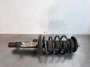 Used Fronts shock absorber, left Peugeot 208 II (UB/UH/UP) 1.5 BlueHDi 100 Price € 66,55 Inclusive VAT offered by Autohandel Didier