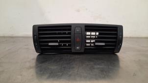 Used Dashboard vent BMW 1 serie (E87/87N) 116d 16V Price on request offered by Autohandel Didier