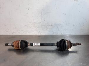 Used Front drive shaft, left Peugeot 208 II (UB/UH/UP) 1.5 BlueHDi 100 Price € 78,65 Inclusive VAT offered by Autohandel Didier
