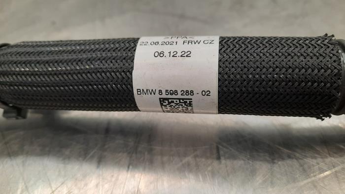 Lines (miscellaneous) from a BMW 3 serie Touring (G21) M340d xDrive 3.0 Mild Hybrid 24V 2021