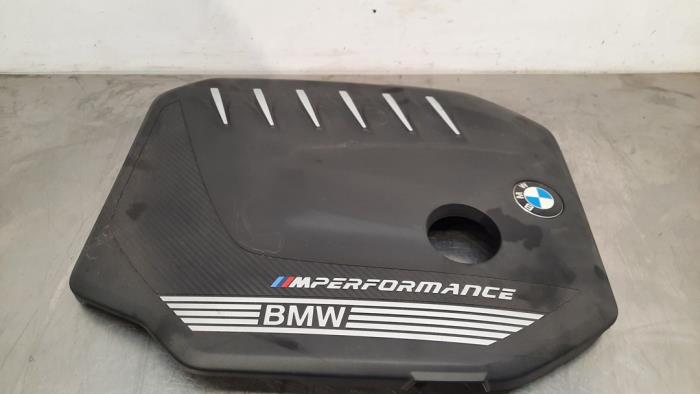 Chapa protectora motor de un BMW 3 serie Touring (G21) M340d xDrive 3.0 Mild Hybrid 24V 2021
