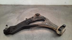 Used Front wishbone, left Mercedes Vito (447.6) 1.6 111 CDI 16V Price € 102,85 Inclusive VAT offered by Autohandel Didier