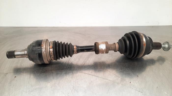 Front drive shaft, left from a Mercedes-Benz B (W247) 1.3 B-200 Turbo 16V 2021