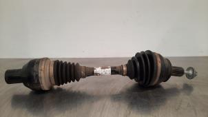 Used Front drive shaft, right Mercedes B (W247) 1.3 B-200 Turbo 16V Price € 477,95 Inclusive VAT offered by Autohandel Didier