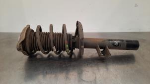 Used Fronts shock absorber, left Mercedes B (W247) 1.3 B-200 Turbo 16V Price € 187,55 Inclusive VAT offered by Autohandel Didier