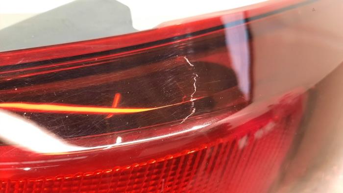 Luz trasera derecha de un Opel Astra K Sports Tourer 1.5 CDTi 105 12V 2020
